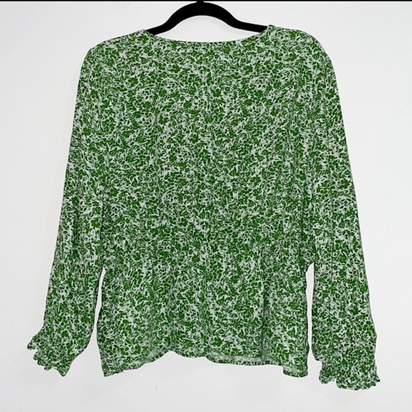 Goodthreads Ditsy Floral Smocked Blouse Top - Picture 5 of 12